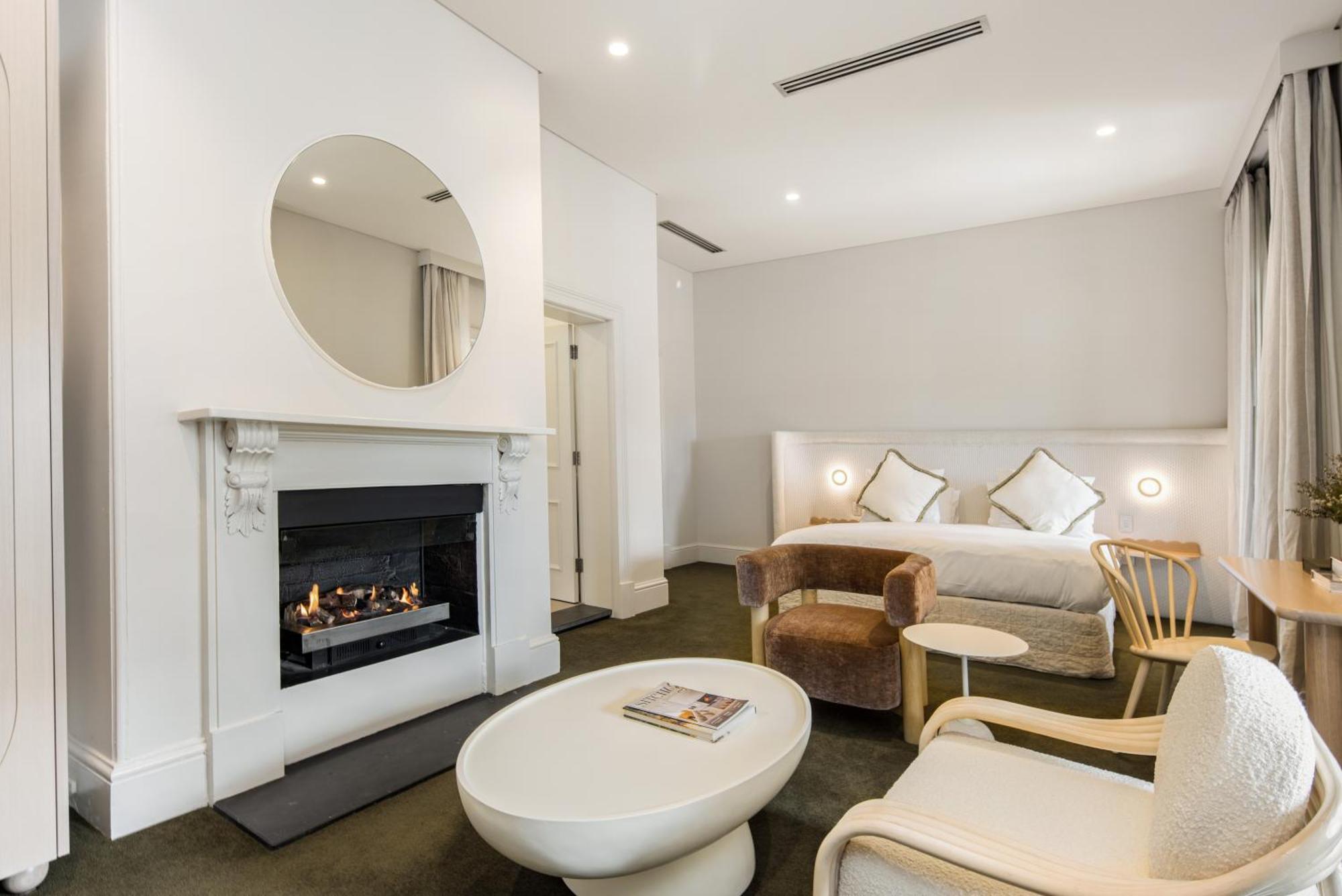 The Stirling Hotel Екстер'єр фото