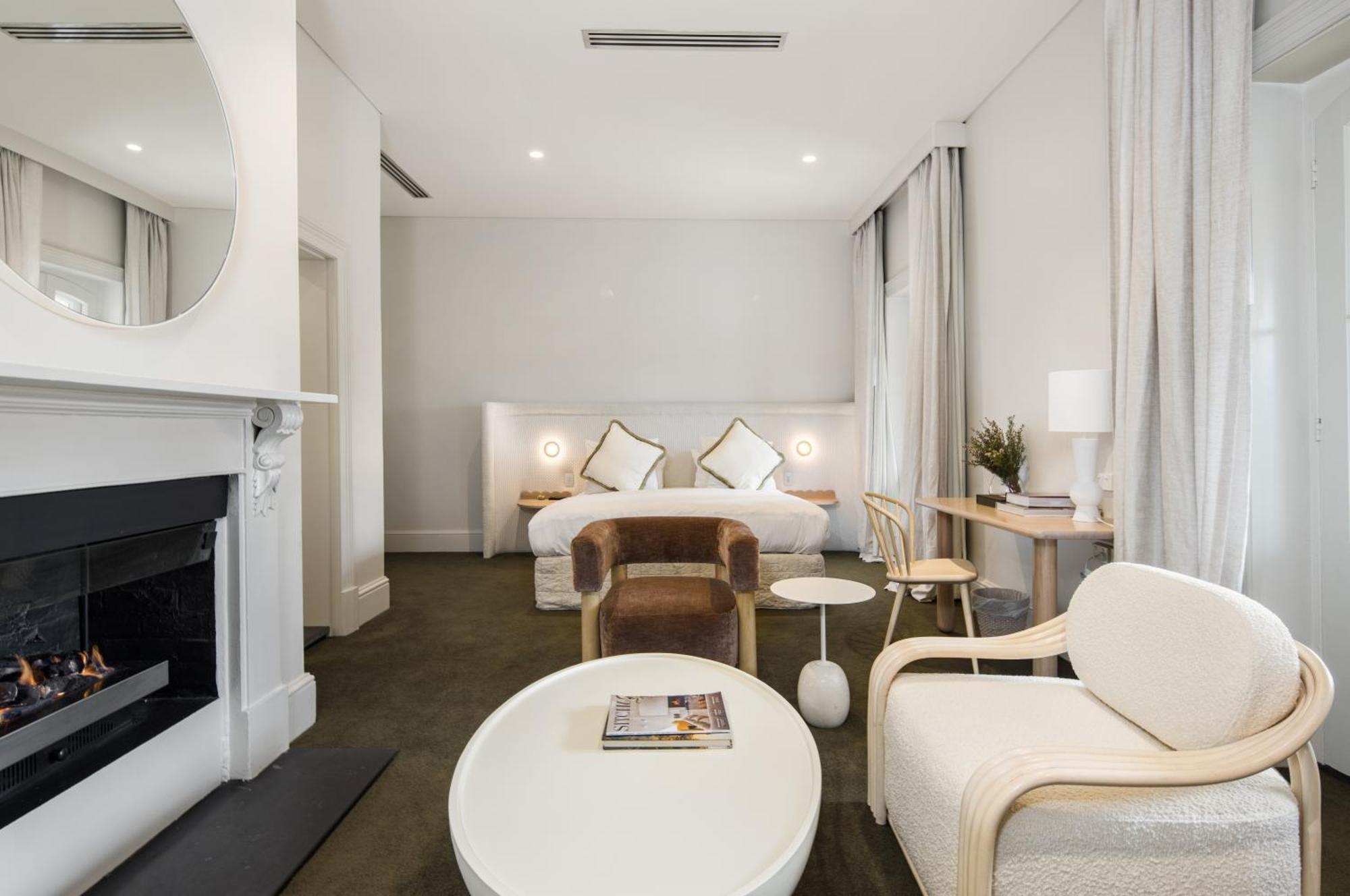 The Stirling Hotel Екстер'єр фото